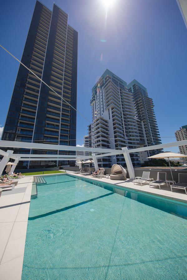 Dayday Premier Apartments At 2663 Gold Coast Hwy, Broadbeach Екстер'єр фото